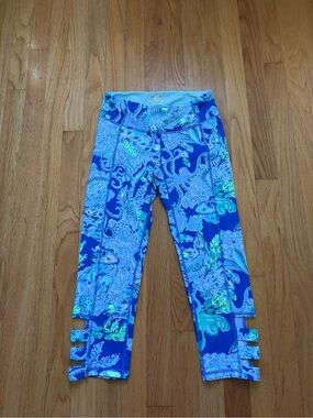 Lilly Pulitzer Blue Octopus Capri Leggings with Neon Accents
